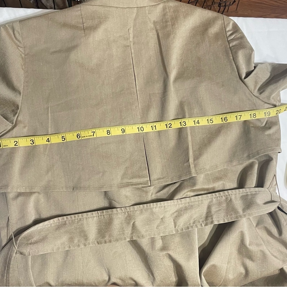 Nine West Tan Trench Coat Lightweight Suit Jacket, Short Sleeve, Size 8 - Picture 12 of 13